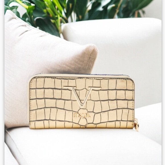 Versace Leather Wallet - Picture 2 of 11